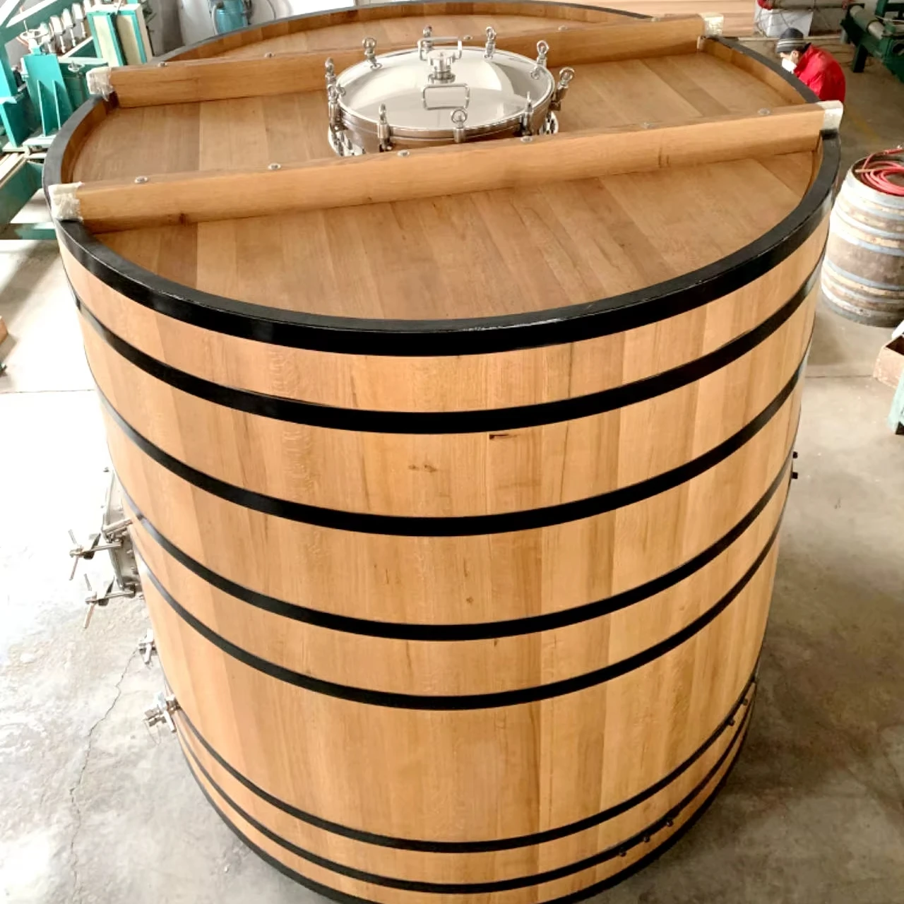 Wine In Beer Store - ถังไม้โอ๊คสำหรับเก็บเครื่องดื่ม เช่น ไวน์ เบียร์ บรั่นดี วิสกี้