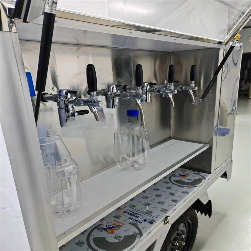Wine Beer Truck - รถขายเบียร์คราฟต์เคลื่อนที่แบบสามล้อ ตู้แช่ไวน์กลางแจ้ง แรงดันไฟฟ้า 60 โวลต์ พร้อมคอมเพรสเซอร์ทำความเย็น